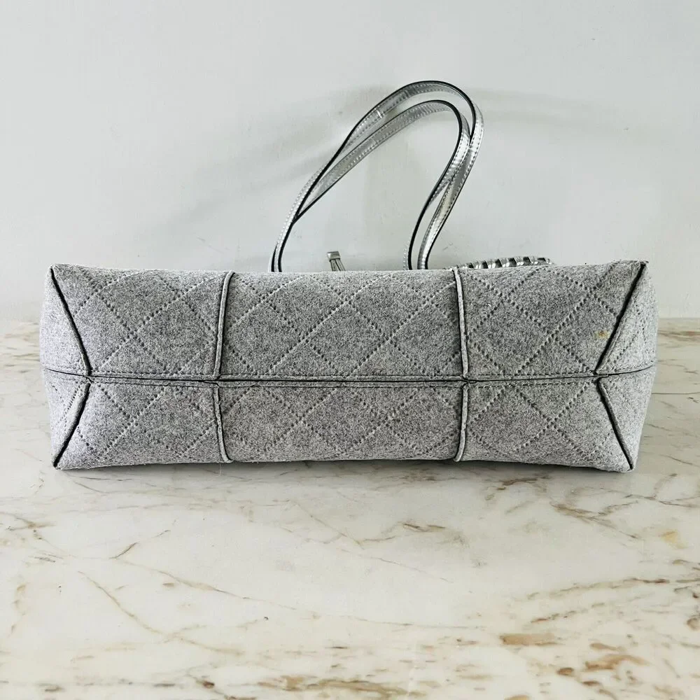 TORY BURCH Block T Light Gray Silver Felt Fabric Large Tote Bag